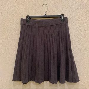 dark gray soft flair skirt (M)